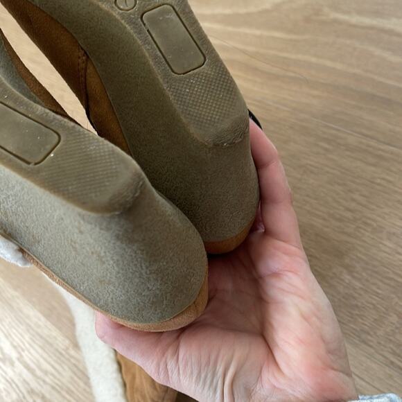 OLD NAVY Tan and Cream Faux Suede Sherpa Knee High Wedge Boots Size 7 - Picture 11 of 11